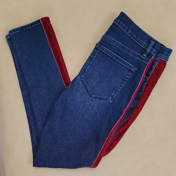LOFT Dark Blue Skinny Jeans with Red Velvet Side Embellished Size 26/2 EUC - Picture 3 of 12